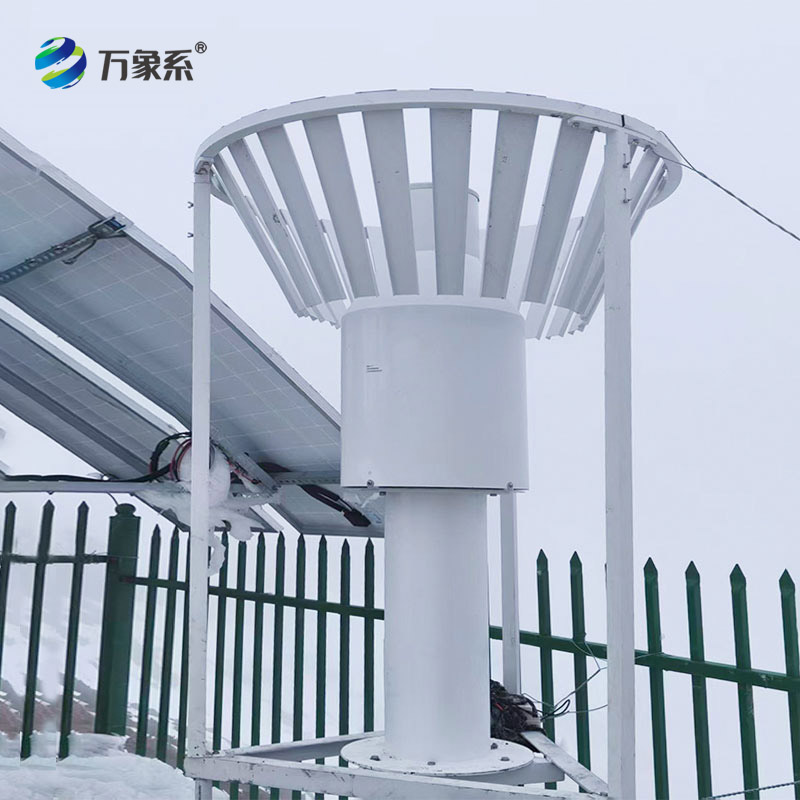 西藏海拔4300米高位安裝稱重式雨雪量監測站實拍圖